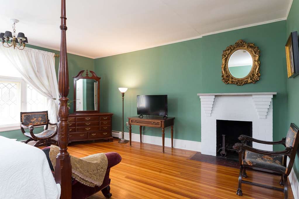 Seven Hills Inn Lenox Habitación foto