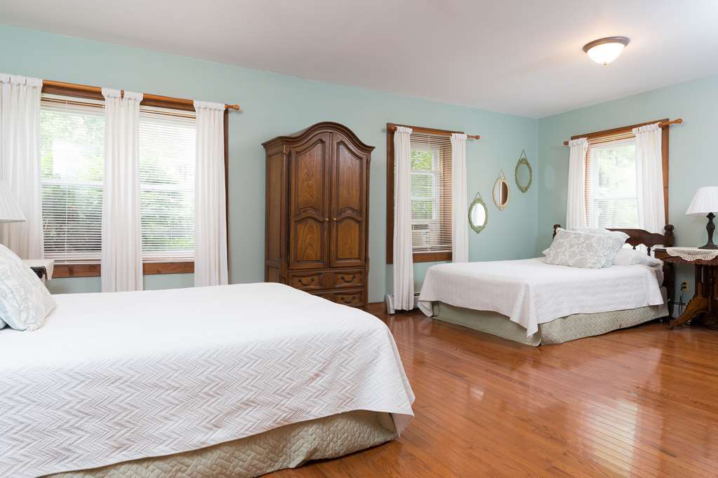 Seven Hills Inn Lenox Habitación foto