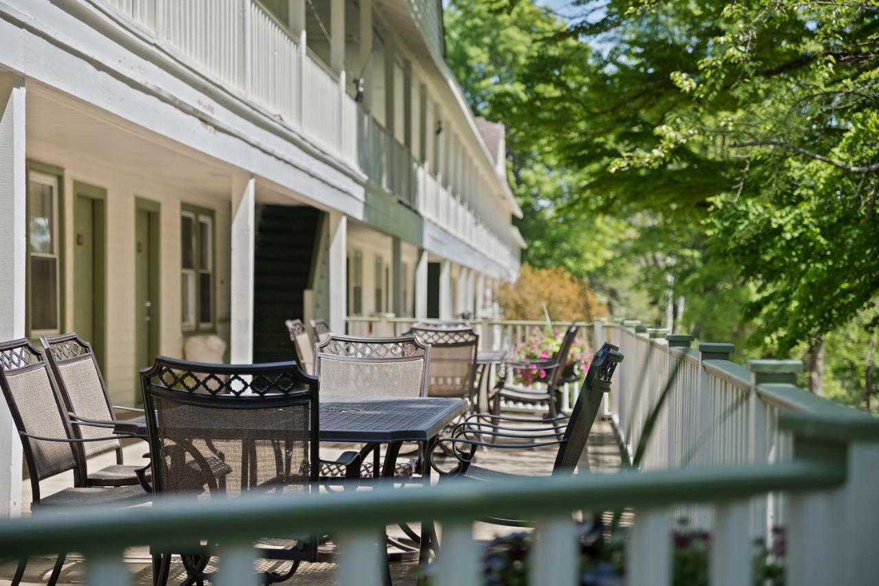 Seven Hills Inn Lenox Exterior foto